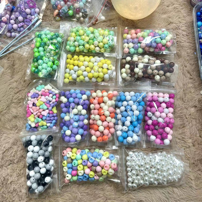 DIY all kinds of the beads ,staps and silicone pendants rings rubbers